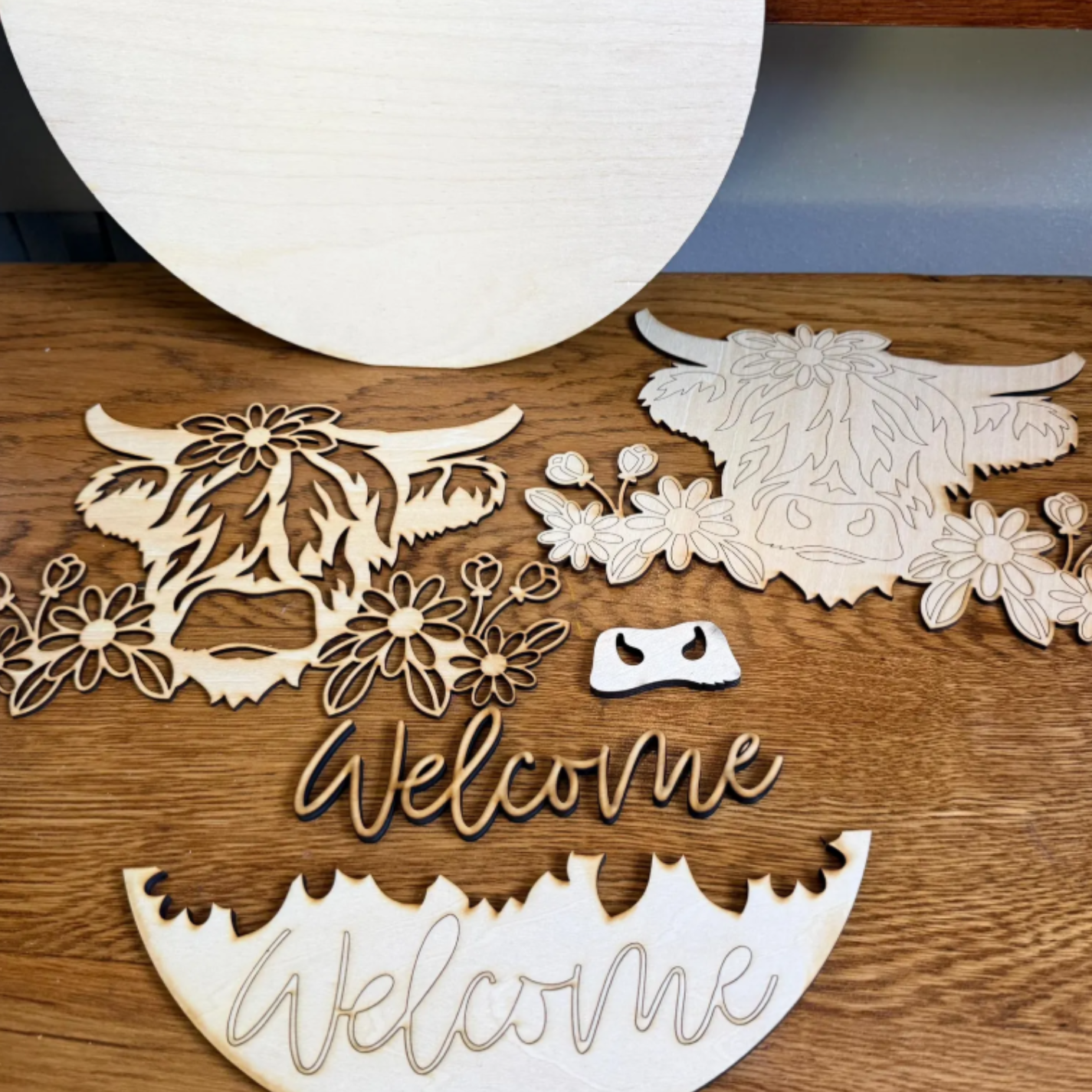 Farmhouse Style Welcome Sign - DIY